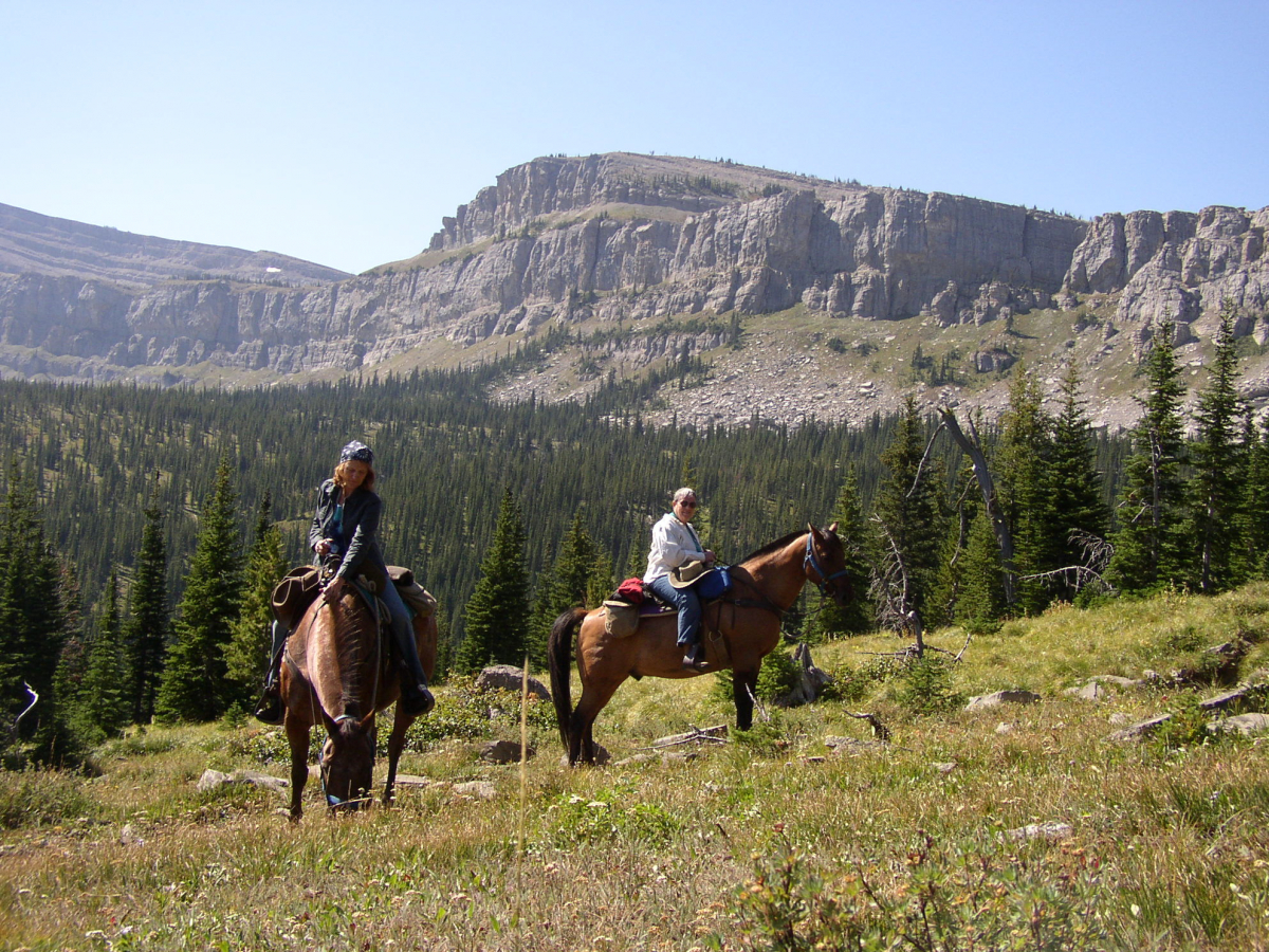 Horse Riding Vacation along Chinese Wall